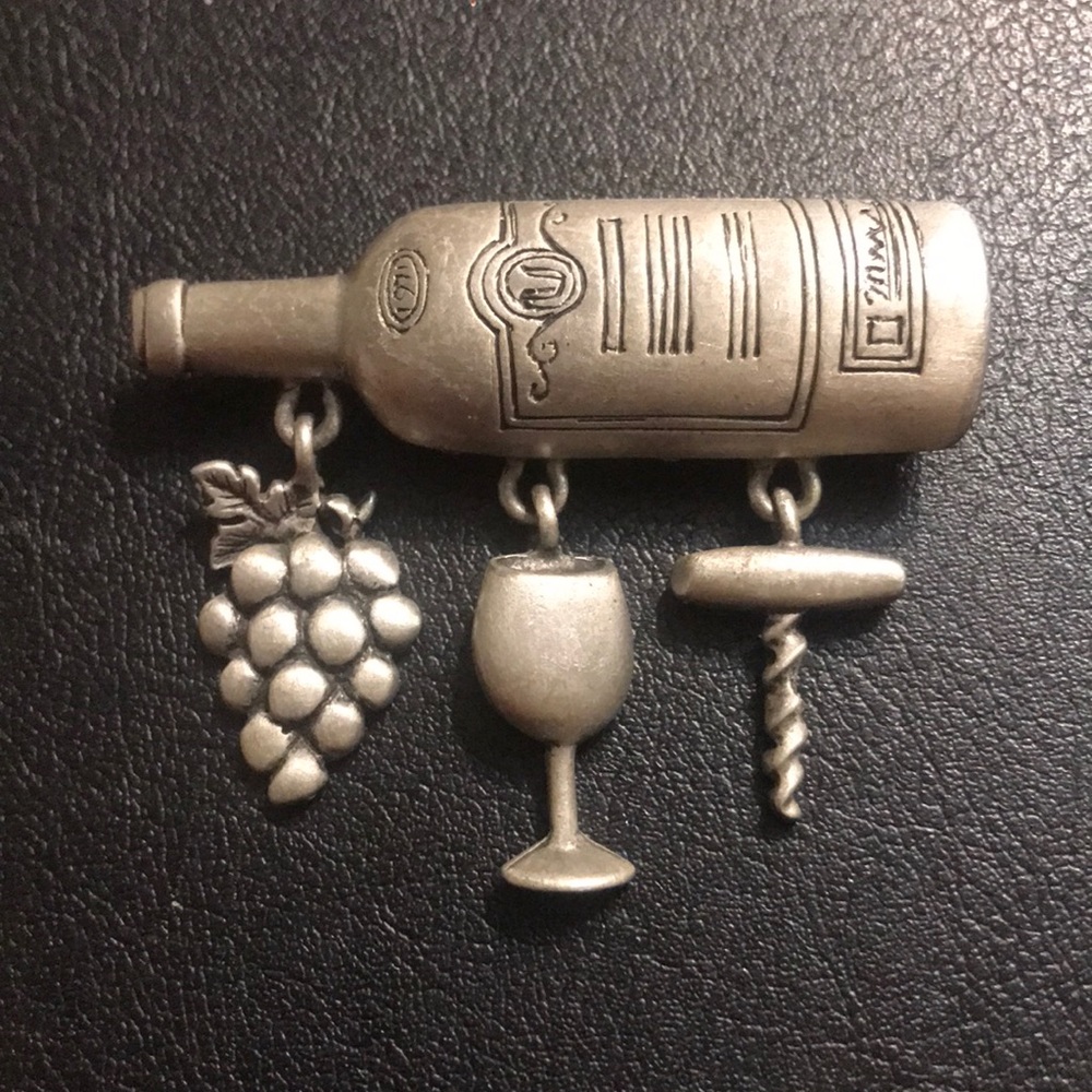 Jonette Jewelry JJ signed Pewter wine 🍷 bottle brooch